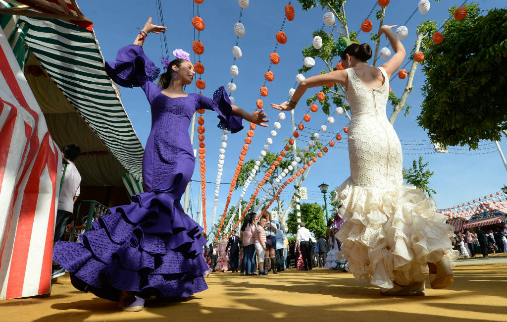 Het kleurrijke flamenco feest van Spanje tijdens de Feria de Abril in